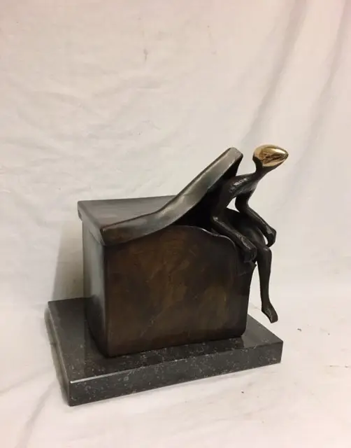Out of the box, Brons