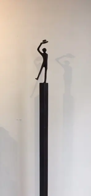 Vrijbuiter, Brons