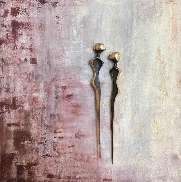 Zen together, Brons en acryl op hout, 80 x 80