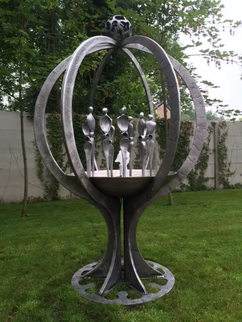 Bron van het leven., Aluminium