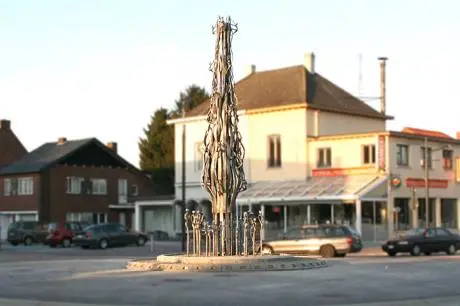 De Levensboom, Aluminium, hoogte 8 meter